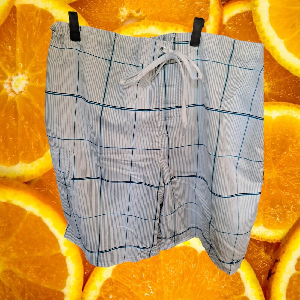 NWT OP At the Knee Blue and White Drawstring‎ Shorts Size 2XL